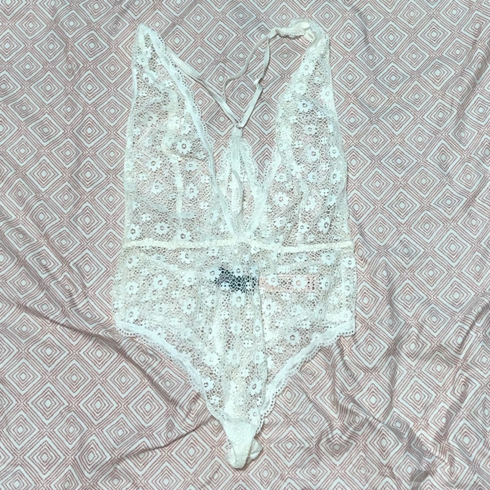 Very Sexy’s Onesie Lingerie - Picture 3 of 4
